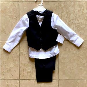 Boy’s 4 piece tux